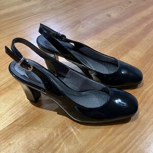 LifeStride Black Patent Leather Shoes